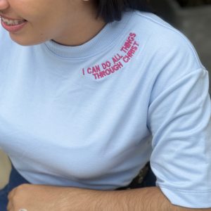 Camiseta Bordada “I Can Do All Things”
