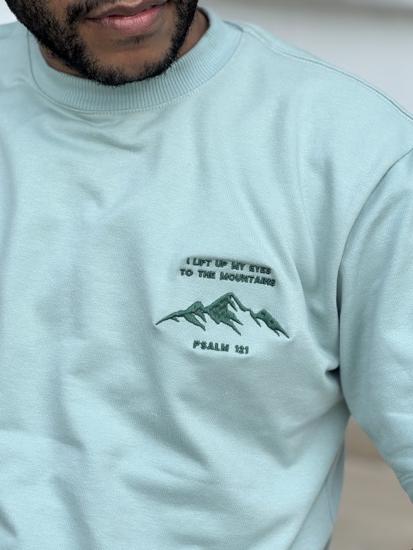 Camiseta Bordada 'I Lift Up my eyes to the Mountains'