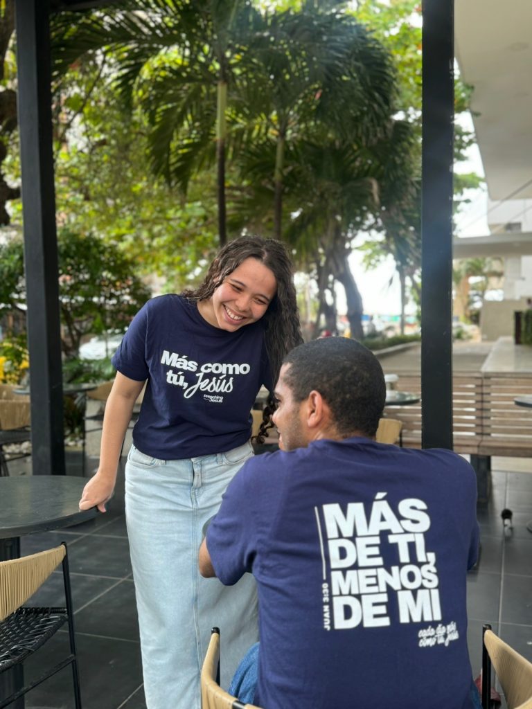 Camiseta MÁS COMO TÚ, JESÚS